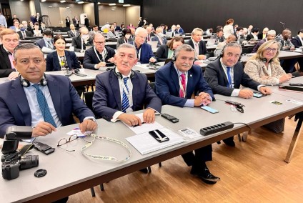 La delegación Española en el Congreso de la FDI